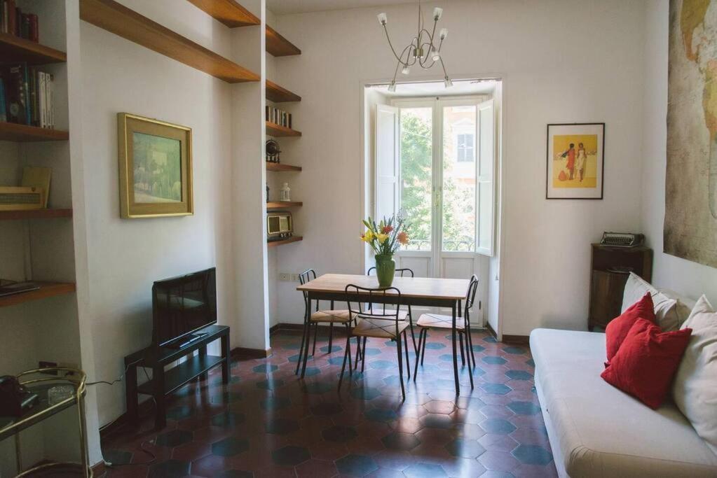 Una Chicca Nel Cuore Di Trastevere Lägenhet